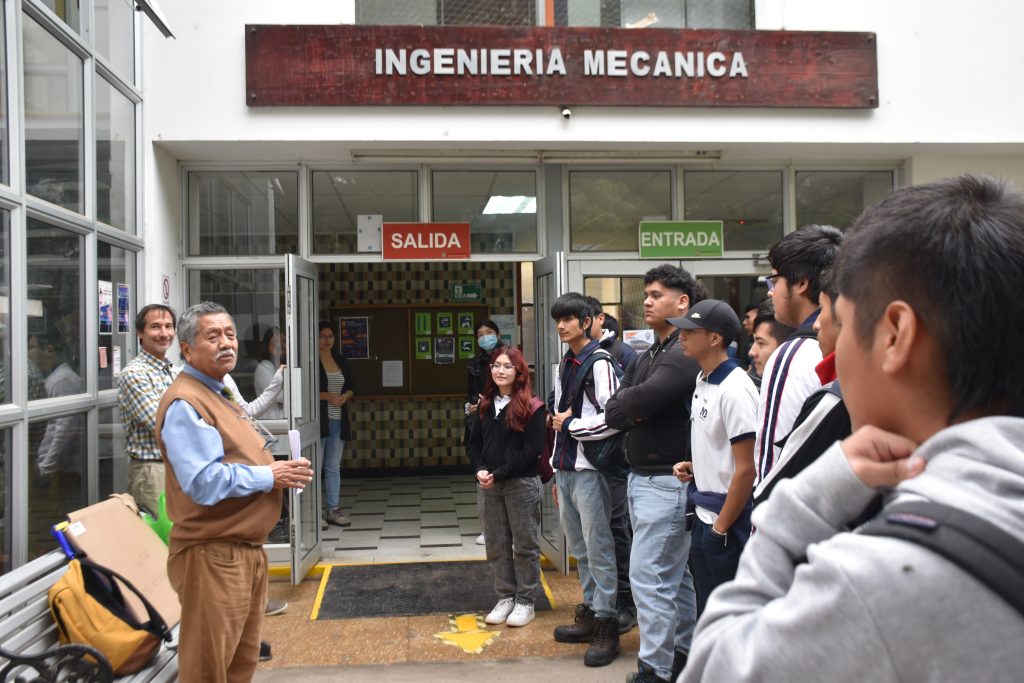 Ingeniería en Acción: más de 60 estudiantes de establecimientos de la red PACE UTA visitaron el Departamento de Ingeniería Mecánica