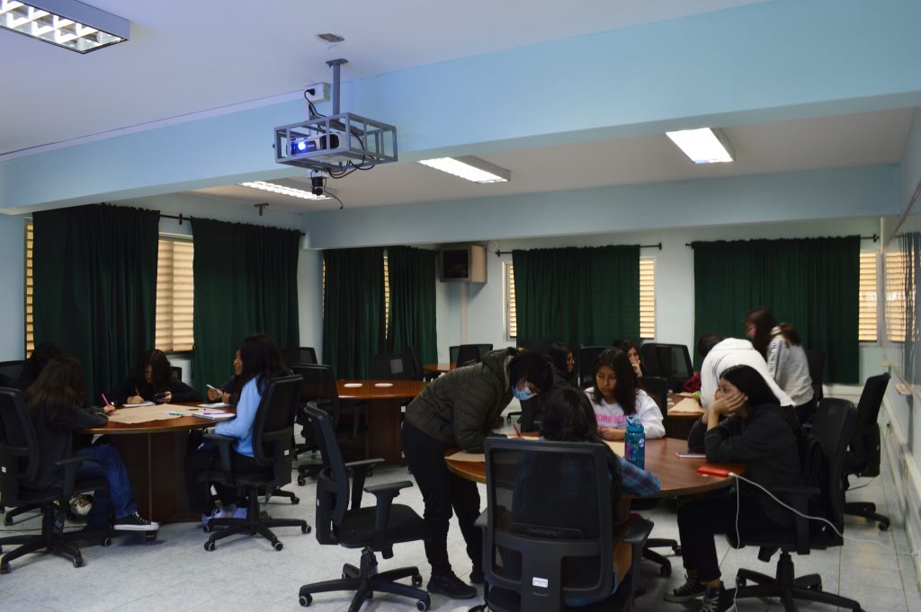 Grupo de Alumnas en Laboratorio