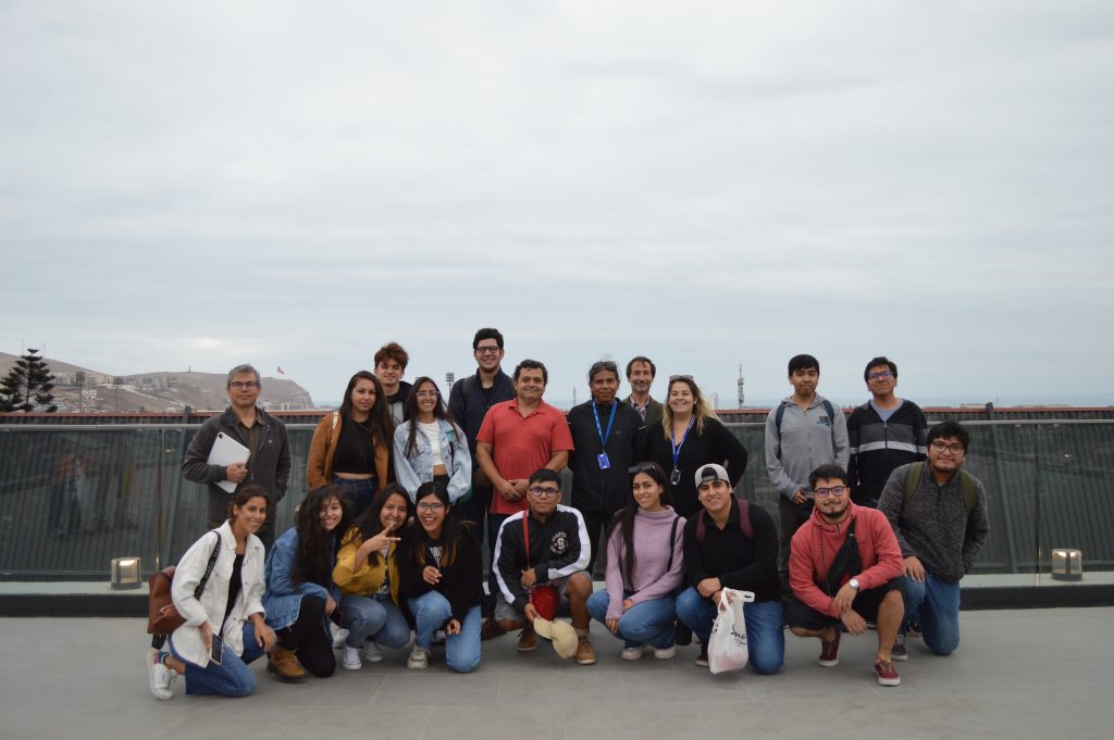 Representantes del MINVU visitaron el nuevo edificio del Departamento de Ingeniería Civil Industrial y de Sistemas (DIIS) de la UTarapacá