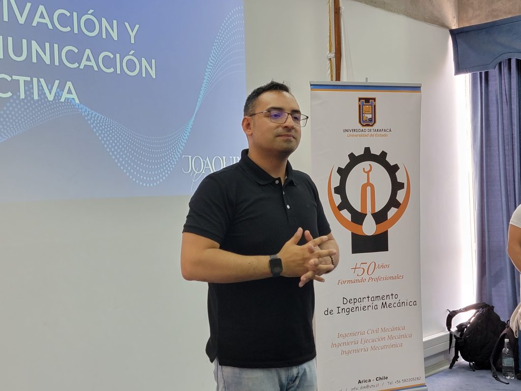 “Los niveles de infelicidad o de estrés están en un alza que realmente es lamentable”: Joaquín Pincheira dictó taller en la Facultad de Ingeniería de la UTarapacá