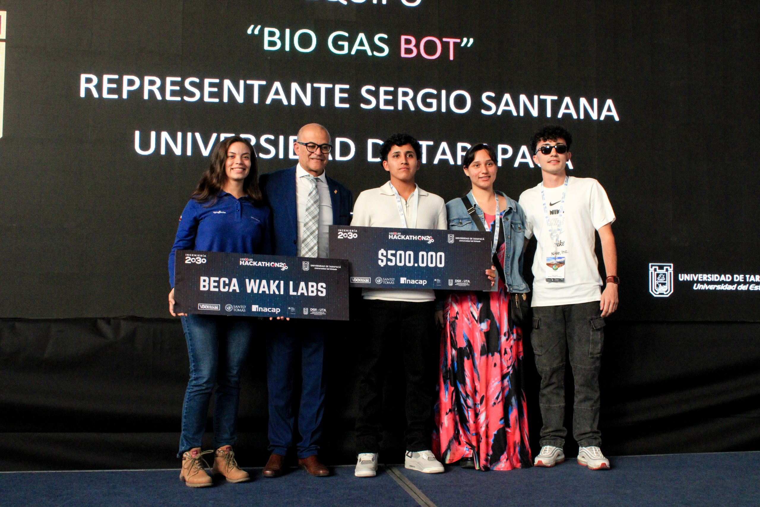 2do lugar - Desafío Syngenta: "Bio Gas Bot" (UTA)