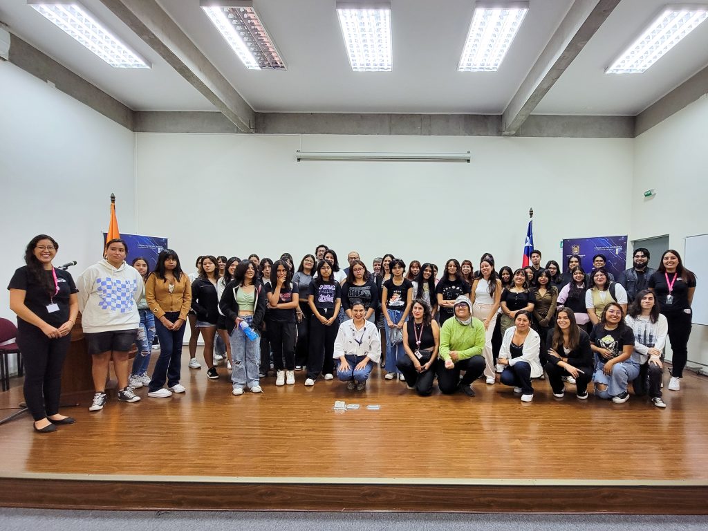 Technovation Girls: 50 alumnas de enseñanza básica y media aprenderán a programar una app en la UTarapacá