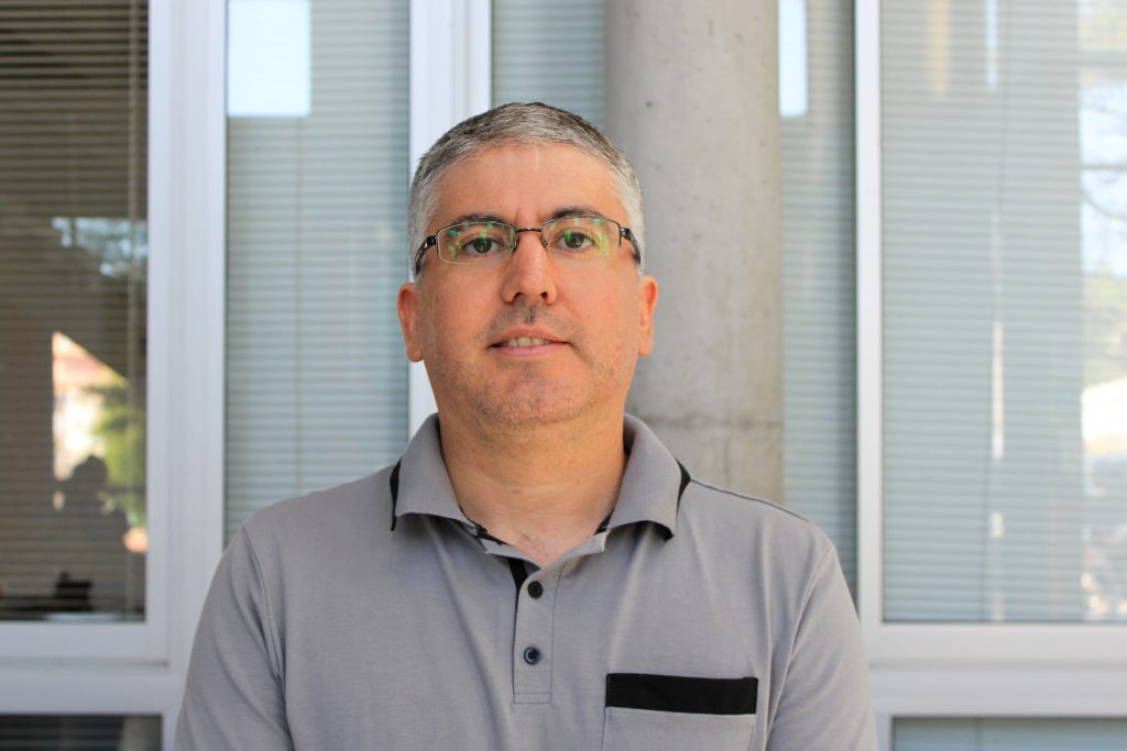 Eduardo Rodríguez, alumni de la Facultad de Ingeniería UTA realizará pasantía doctoral en Estados Unidos